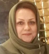 اوایل کار به جای خانم دکتر، من را &laquo;حاج خانم&raquo; صدا می&zwnj;زدند/ بسیاری از بانوان دامپزشک به دنبال کار سخت نمی&zwnj;روند و به دنبال فعالیت&zwnj; در حوزه دام کوچک یا کارهای دفتری هستند