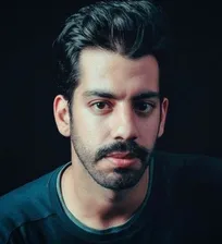 رشته دامپزشکی نسبت به رشته&zwnj;هایی مانند پزشکی و دندانپزشکی بسیار مهجور مانده است و این امر می&zwnj;تواند دلیل خوبی برای مهاجرت دانشجویان برتر باشد