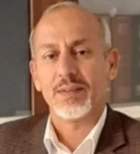 استاد &laquo;آقا بالاسر&raquo; نیست؛ &laquo;همراه&raquo; است/ مخالف هستم که دانشجو را برای حفظیات تربیت کنیم/ دامپزشکی و پزشکی دغدغه&zwnj;های همدیگر را بهتر از هر دو رشته دیگری در جهان درک می&zwnj;کنند