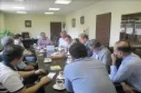 دخالت روزافزون تکنیسین&zwnj;های تلقیح مصنوعی، کاردان&zwnj;های دامپزشکی، کارشناسان دامپروری، بیطارهای محلی و سایر رده&zwnj;ها در درمان دام، موجب نابسامانی شده است