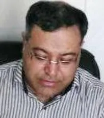 بر اساس قانون، انجام واکسیناسیون و فعالیت&zwnj;های درمانی توسط مسئولین فنی بهداشتی فاقد پروانه درمانی جرم بوده و می&zwnj;تواند ۳ تا ۶ ماه حبس به همراه داشته باشد