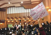 چگونه برخلاف دامپزشکی، اعتراضات به طرح خصوصی&zwnj;سازی آموزش پزشکی منجر به عقب&zwnj;نشینی مسئولین وزارت بهداشت شد؟