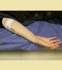 ناظر فنی بهداشتی دامپزشکی یک کارخانه فرآورده&zwnj;های گوشتی در قم بر اثر ضرب و شتم راهی بیمارستان شد!
