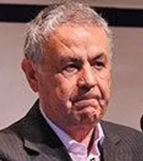 اولین کسی بودم که در ایران PhD بیماری&zwnj;های طیور گرفتم/ تا آموزش دامپزشکی و اجرای دامپزشکی مستقل نشود، برای آن آینده خوبی را پیش&zwnj;بینی نمی&zwnj;کنم
