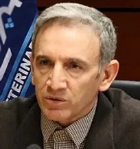 تدوین طرح تولید قراردادی گوشت مرغ - دکتر علی&zwnj;صفر ماکنعلی، رئیس سازمان دامپزشکی کشور