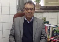 موافق انتقال آموزش دامپزشکی به وزارت بهداشت هستم/ در هم تنیدگی دامپزشکی با پزشکی بسیار زیاد است