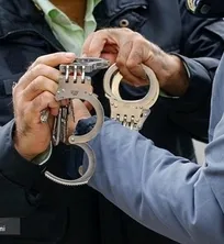 کارمند یک اداره دولتی با ادعای نفوذ در اداره دامپزشکی قائم&zwnj;شهر و پس از اخذ سکه&zwnj;های تمام بهار آزادی بازداشت شد