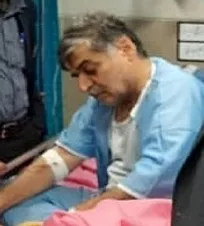 &laquo;دکتر غلامحسین خواجه&raquo; متخصص کلینیکال پاتولوژی دامپزشکی و رئیس دانشگاه شهید چمران اهواز در پی خونریزی مغزی در بخش مراقبت&zwnj;های ویژه بستری شد