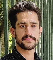 گفت&zwnj;وگو با &laquo;دکتر یاسر کیانفر&raquo;؛ از دانشگاه رازی کرمانشاه تا رتبه ۲ آزمون تخصص بیماری&zwnj;های طیور دانشگاه تهران/ بازار کار دامپزشکی، بازاری رقابتی است