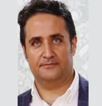 واگذاری تصدی&zwnj;گری فارم&zwnj;های گوشتی به مسئولین فنی بهداشتی یا دخالت در امر درمان؟ - دکتر سید معروف محمدی