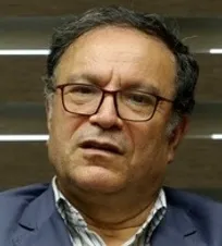 دور کردن کلینیک&zwnj;های دامپزشکی از محل زندگی مردم، باعث کاهش دسترسی مردم شده و خطرات بالقوه را افزایش می&zwnj;دهد