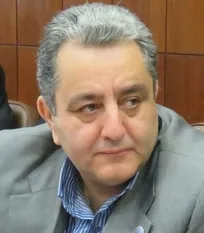 بسیاری از فارغ&zwnj;التحصیلان دامپزشکی از نظر مالی شرایط قابل قبولی نداشته و در سطح قشر متوسط یا حتی پایین&zwnj;تر جامعه به سر می&zwnj;برند/ ماده ۱۹ باید دوباره احیا و بازنگری شود