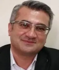 گفت&zwnj;وگوی حکیم مهر با مدیرکل جدید دفتر سازمان&zwnj;های تخصصی، روابط عمومی و امور بین&zwnj;الملل سازمان دامپزشکی کشور: قبول ندارم که مردم، دامپزشکان و خدمات آنها را نمی&zwnj;شناسند