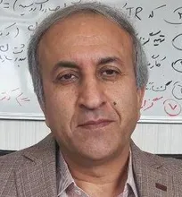 همه واحدهای تولیدی چه در مرحله تمدید و چه در صدور پروانه، باید یک دکتر دامپزشک را به عنوان مسئول فنی بهداشتی به ما معرفی کنند