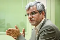 تحصیل همزمان با اشتغال دولتی منع قانونی دارد