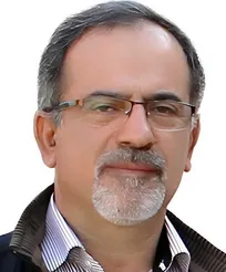 مروری بر مهم&zwnj;ترین چالش&zwnj;های فعالیت دامپزشکان در حوزه دام&zwnj;های بزرگ/ در برنامه جدید آموزشی دوره دکتری عمومی دامپزشکی، تنها دو نیمسال به واحدهای دوره بالینی اختصاص یافته است!