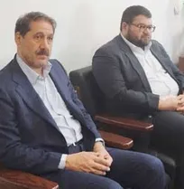 قول مساعد دو نماینده مجلس برای حل مشکل تاسیس مطب دامپزشکان در اماکن با کاربری مسکونی/ دامپزشکی جزو حرف پزشکی محسوب می&zwnj;شود