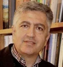 ترسالی در تاسیس دانشکده دامپزشکی در دوران خشکسالی: اقدامی دیگر برای تربیت ژنرال&lrm;های بی&zwnj;&lrm;ستاره بی&zwnj;آینده - دکتر کامران شریفی