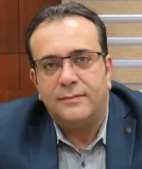 هیچ صنفی در حوزه دامپزشکی نیست که با چالش مواجه نباشد/ وابستگی مالی مسئول فنی بهداشتی به کارفرما امنیت شغلی را زیر سؤال می&zwnj;برد / دامپزشکان جوان واقع&zwnj;بینانه وارد بازار کار شوند