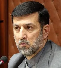۱۰ هزار واکسیناتور روستایی به عنوان تکنیسین و کمک&zwnj;تکنیسین عضو وابسته سازمان نظام دامپزشکی شده و برایشان شماره نظام و پروانه صادر خواهد شد