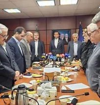 گزارش تصویری از نشست خبری مشترک سازمان دامپزشکی، نظام دامپزشکی و موسسه تحقیقات واکسن و سرم&zwnj;سازی رازی به مناسبت هفته ملی دامپزشکی