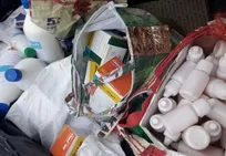 فروش دارو و واکسن دامپزشکی در یک مرکز عرضه خوراک دام و طیور در کرمانشاه!/ فرد خاطی تحویل دستگاه قضایی شد