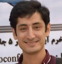 گفت&zwnj;وگوی حکیم مهر با &laquo;دکتر علیرضا نصیری&raquo; دانشجوی ممتاز دوره تخصصی بهداشت و بیماری&zwnj;های آبزیان دانشگاه تهران/ کسی که قرار است مرغداری بزند، دلیلی ندارد ۶ سال درس بخواند!