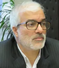 در ترکیب ۱۷ نفره شورای مرکزی سازمان نظام دامپزشکی، ۸ عضو دولتی با حق رای حضور دارند و عملاً صدای بخش خصوصی در این شورا به جایی نمی&zwnj;رسد