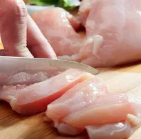 وقتی خبرگزاری ایسنا با انتشار خبری درباره آلودگی گوشت مرغ به انگل، سبب نگرانی بی&zwnj;مورد جامعه و ضربه به صنعت طیور می&zwnj;شود!