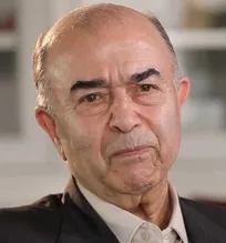 &laquo;نشان عالی دانش&raquo; به &laquo;دکتر محمدمهدی کیایی&raquo; استاد پیشکسوت دانشکده دامپزشکی دانشگاه تهران اعطا شد